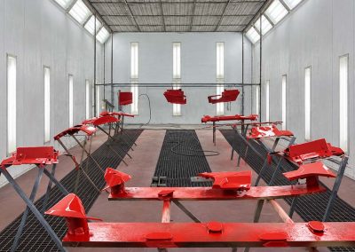Spuitcabine - spuiten onderdelen vrachtwagen - Labeeuw Roeselare
